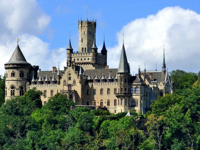 Unser Pattensener Schloss die Marienburg ist wieder stark besucht.
