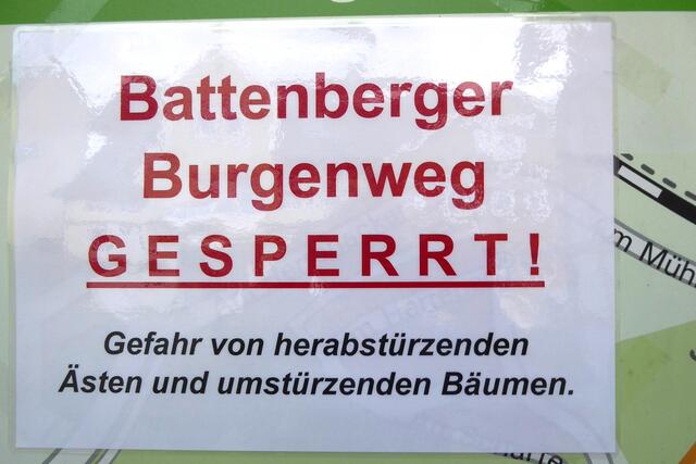 Der Battenberger Burgenweg ist gesperrt.