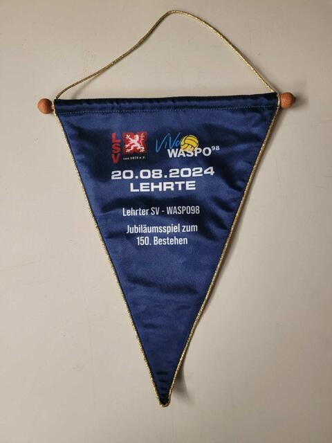 Das besondere Erinnerungsstück an den großen Tag ... | Foto: Sören Giere