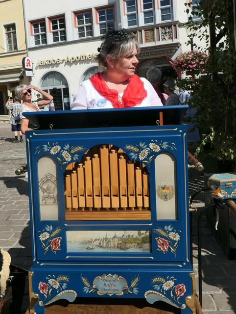 Sie reiste aus Hannover an. 