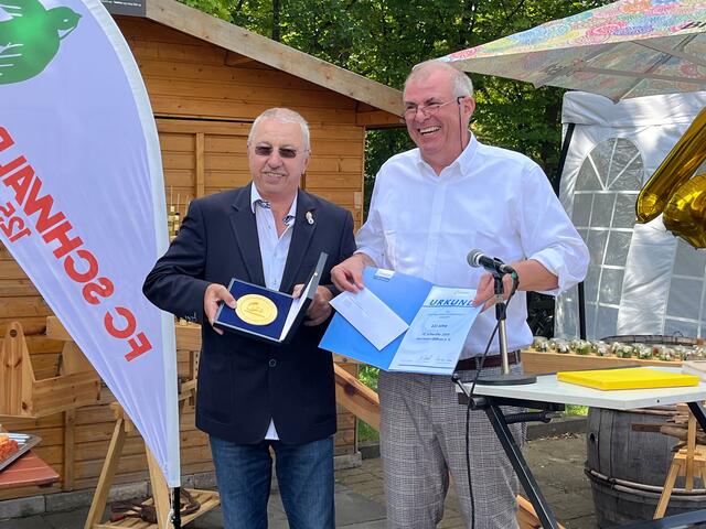 Vom Landesportbund gab es eine Urkunde ...