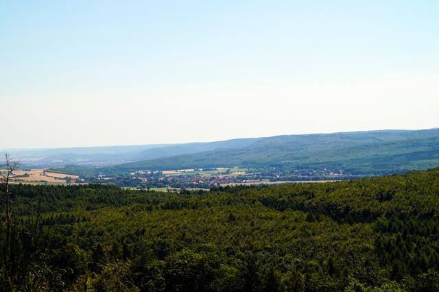 Blick auf Wienrode von einer Aussichtsstelle