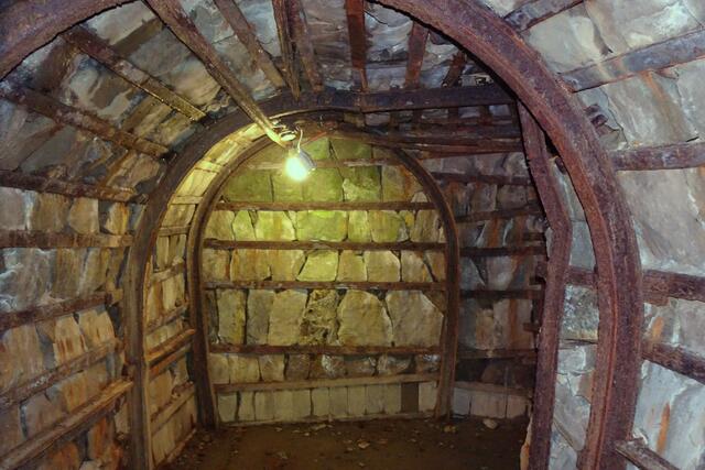 Stollen im Schaubergwerk