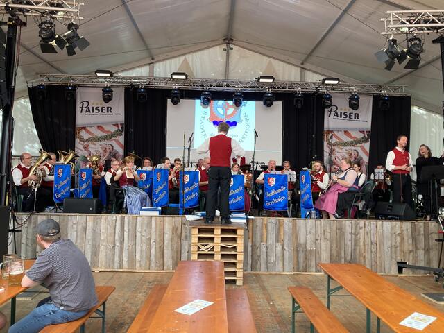 Die Stadtkapelle Gersthofen sorgte für gute Unterhaltung beim Weißwurstfrühschoppen.