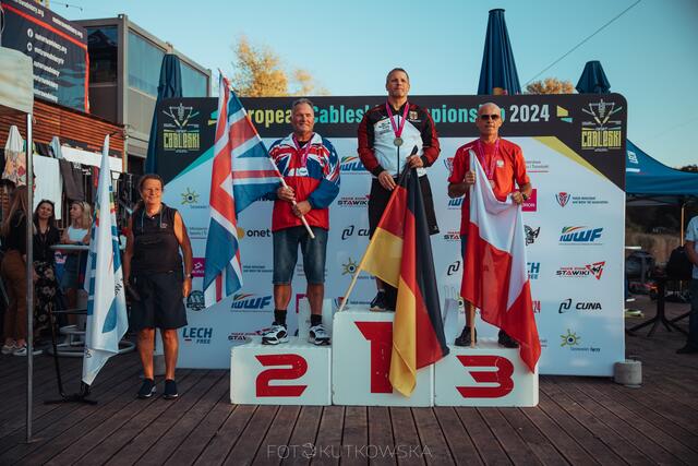 Andreas Hillenbrand - 1. Platz im Springen und Kombination, 2. Platz im Trickski und Slalom | Foto: © Fotokutowska: https://www.instagram.com/fotokutkowska?igsh=MTBmOHc0bWVzZ3k1cA==