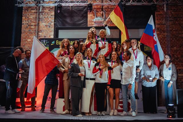 Paula Götz, Phoenix Baumgardt, Luis Bauer und Lara Müller - U19 Team-Europameister 2024 | Foto: © Fotokutowska: https://www.instagram.com/fotokutkowska?igsh=MTBmOHc0bWVzZ3k1cA==