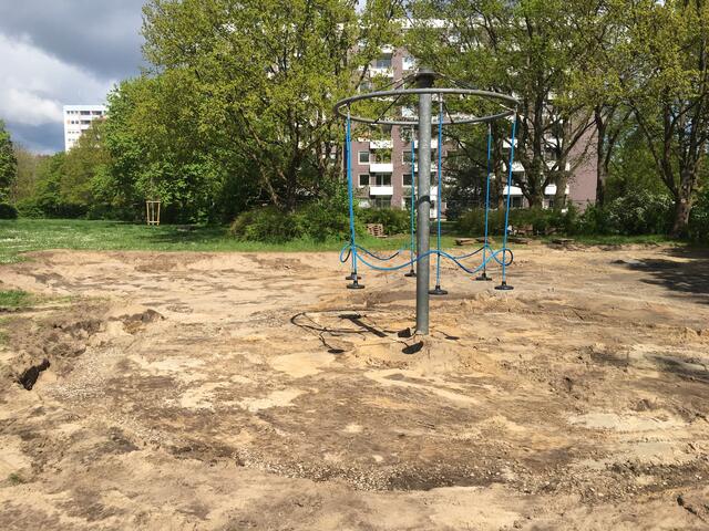 Foto: Sand und Mutterboden entfernt