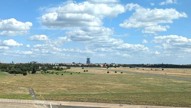 Das Tempelhofer Feld am Flughafen Tempelhof