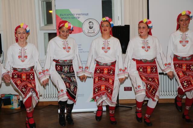 Tanzgruppe Jarava | Foto: Marianne Stenglein