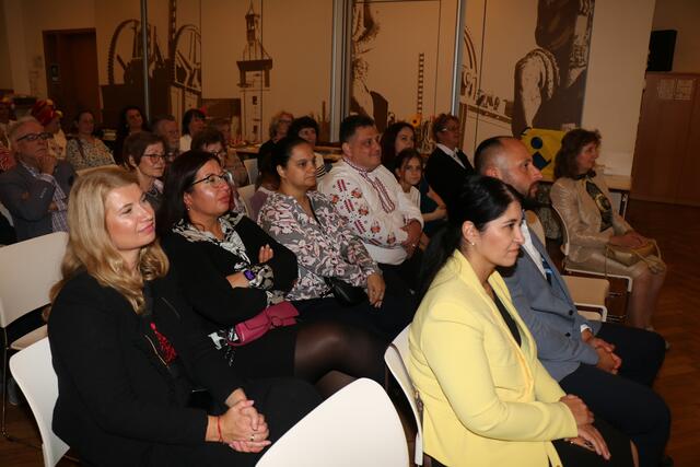 Gespannte Aufmerksamkeit | Foto: Marianne Stenglein