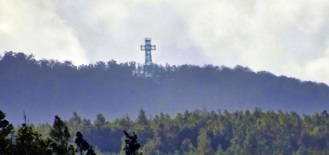 das Josephskreuz (etwa 8km entfernt)