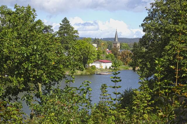 Bergsee mit Güntersberger Kirche (1870)