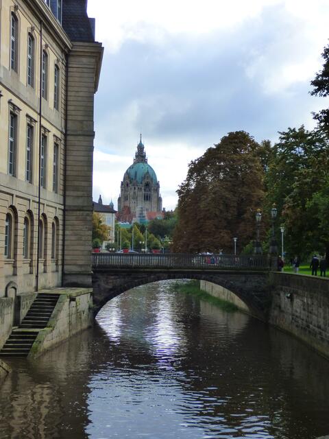 Leineblick vom Landtag zum Neuen Rathaus