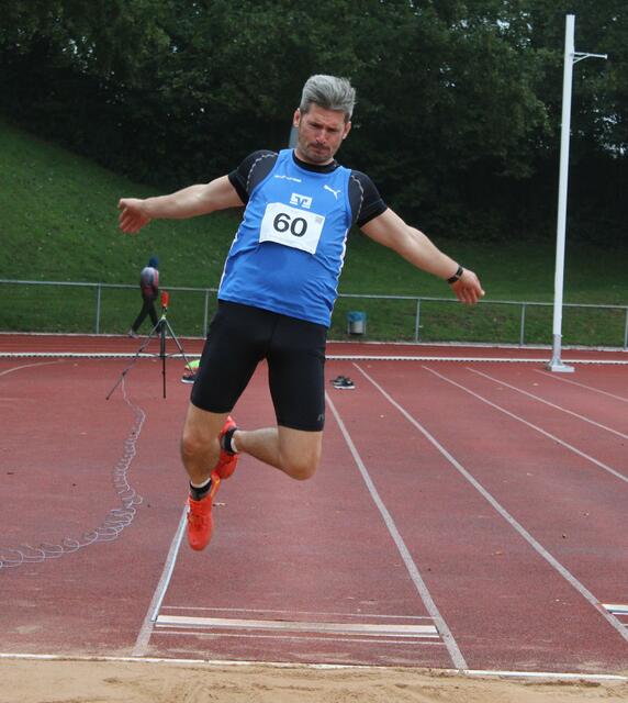 Weite Sprünge zeigte Tobias Anton in Aichach