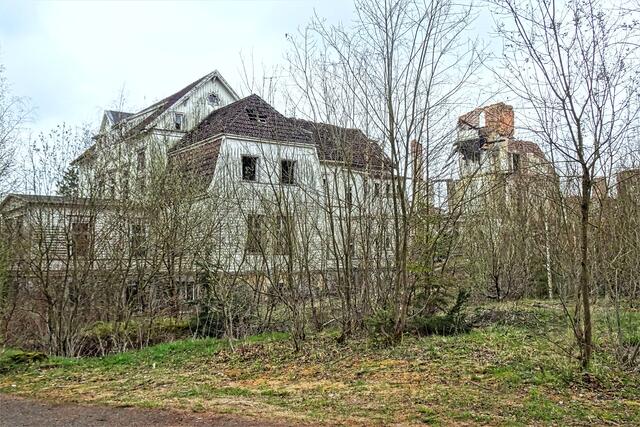 die Brandruine Albrechtshaus