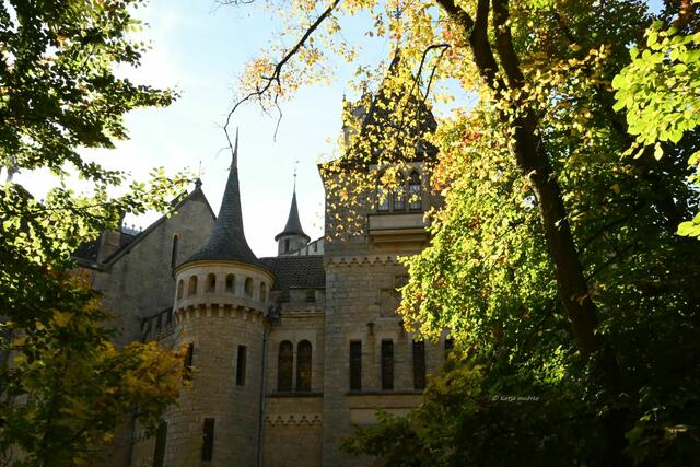 Schlösser und Burgen in Deutschland (Foto: Katja Woidtke)

Schloss Marienburg im goldenen Oktober | Foto: Katja Woidtke