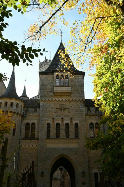 Schlösser und Burgen in Deutschland (Foto: Katja Woidtke)

Schloss Marienburg - nordwestlicher Eingang | Foto: Katja Woidtke