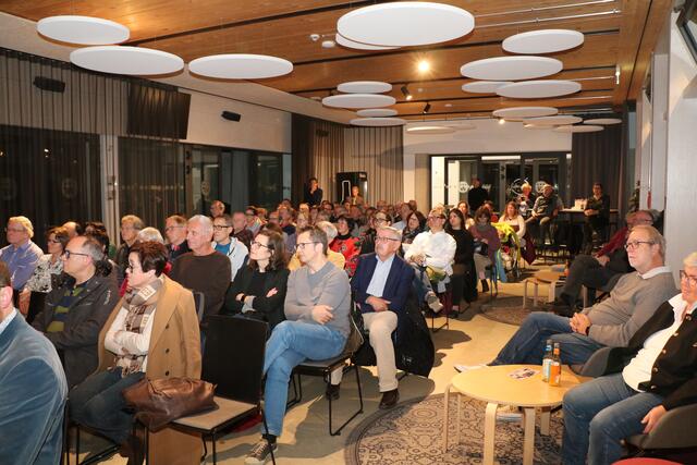 Interessiertes Publikum | Foto: Marianne Stenglein