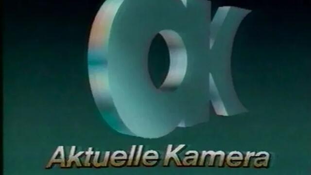 "Aktuelle Kamera" – Das Sprachrohr der SED - Am 21.12.1952 geht die "Aktuelle Kamera" als erste TV-Nachrichtensendung Deutschlands nach dem Zweiten Weltkrieg auf Sendung. Punktsieg für die DDR. Denn die "Tagesschau" feiert erst fünf Tage später Premiere. Am 14. Dezember 1990 wird die letzte "Aktuelle Kamera" ausgestrahlt. Text und Bild vom MDR