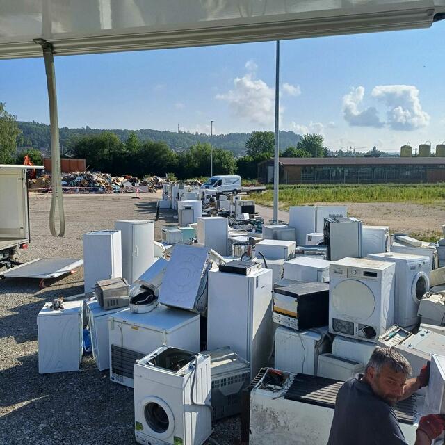 Hochwasser: Elektromüll nach der Flut | Foto: Martin Sailer