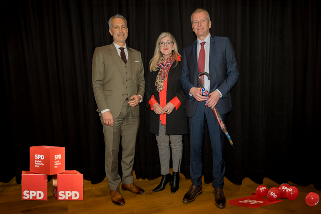Start ins neue Jahr beim SPD Neujahrsempfang: Roland Eichmann, Ulrike Sasse-Feile und Ulrich Maly (ehemaliger Nürnberger Oberbürgermeister). | Foto: SPD Friedberg