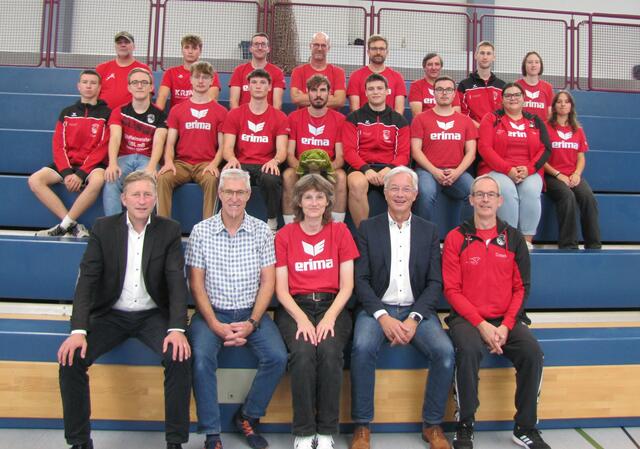 Ein Großteil unseres 24-köpfigen Trainerteams.
