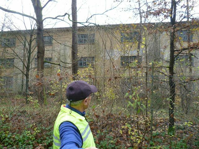 In den vier dreigeschossigen Gebäuden wurde die Munition gelagert.
