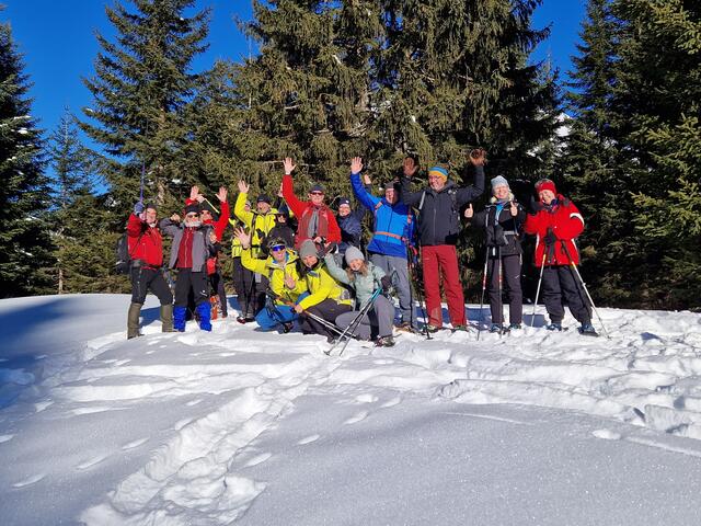 Ein großer Erfolg sind immer die Schneeschuhwanderungen der Abteilung Alpin, die parallel zu den Skikursen angeboten werden. Auch im Januar 2024 waren konnten die Teilnehmer den Reiz der schneebedeckten Landschaft in den Tiroler Alpen genießen.