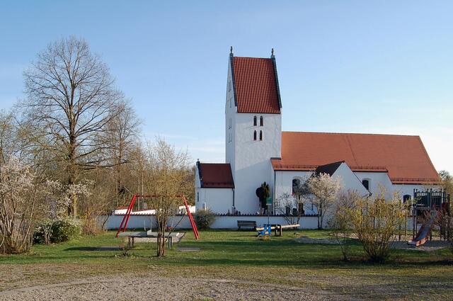 Die Kirchenstühle in der Filialkirche Unterschneitbach waren früher sehr begehrt.  | Foto: (Bild: Stefan Fendt)