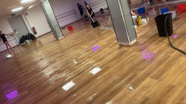 Der viele Regen hat die Tanzgalerie schwer getroffen | Foto: Tanzgalerie Kuschill