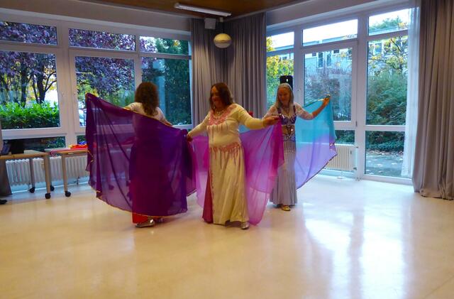 Auch dieser Tanz war eine Premiere. | Foto: Shima Mahi