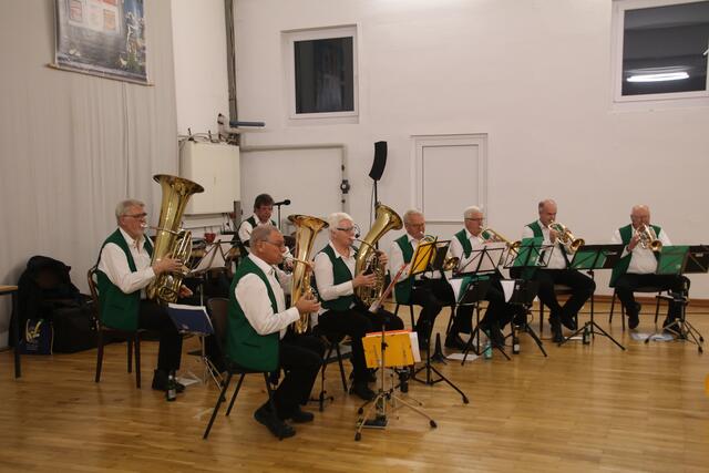 Totenehrung 2024 Bläsergruppe der Original Calennberger