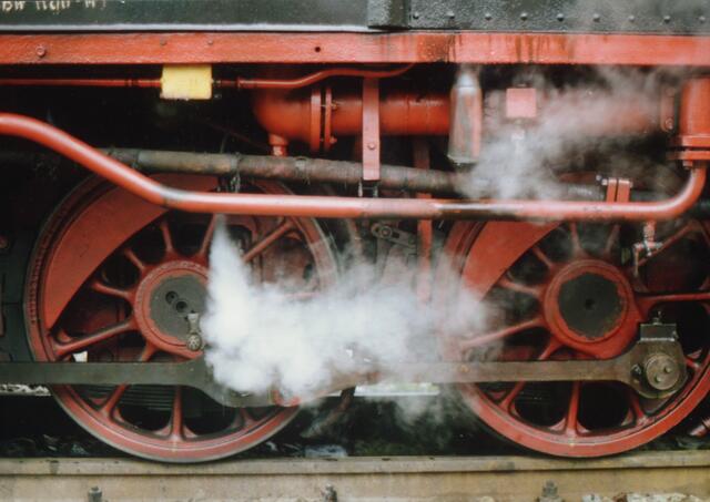 Bei Überdruck muss Dampf abgelassen werden.