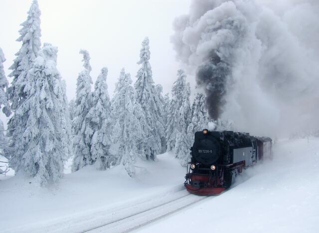 An eisigen Wintertagen lohnt sich die Fahrt ganz besonders.