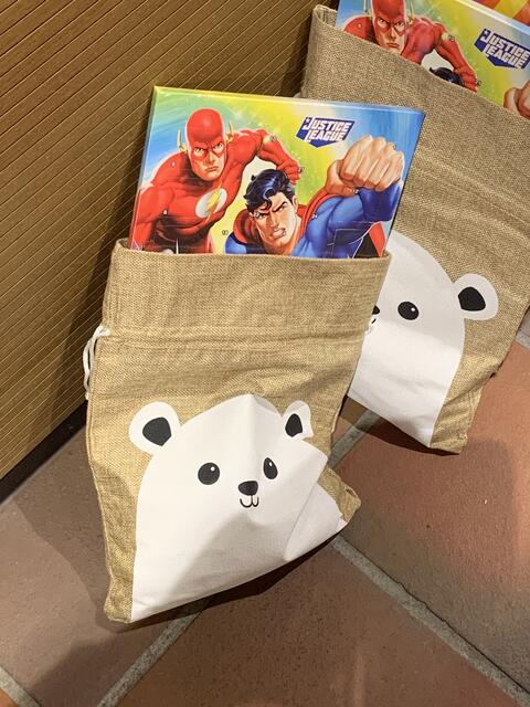 Natürlich hatte der Nikolaus auch Geschenke dabei. | Foto: BDS Gersthofen