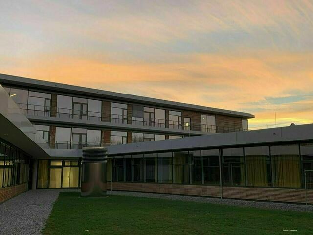 Die Anna-Pröll-Mittelschule lud zur Jobbörse ein. | Foto: Melina Drüssler