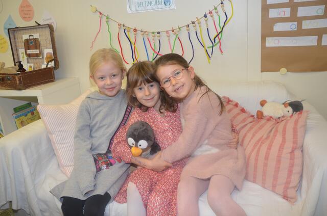 Da eine faire und positive Stimmung in der Klasse gefördert wird, bilden sich auch schnell neue Freundschaften. | Foto: Ramona Nahirni-Vogg