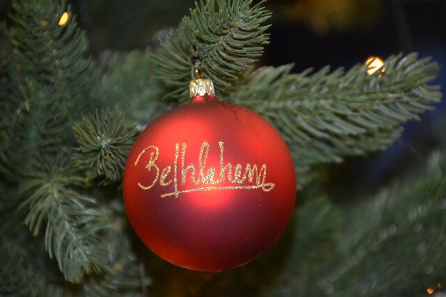 Die Glas-Christbaumkugeln