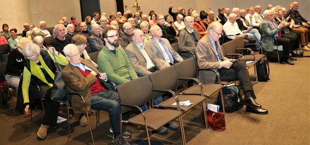 Blick auf das interessierte Publikum | Foto: Marianne Stenglein