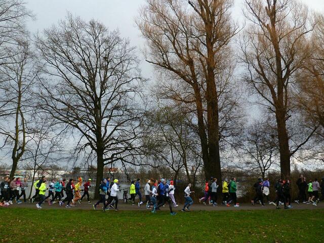 Für drei Minuten kam die Sonne durch. Ein Zeichen für die Veranstalterin?
