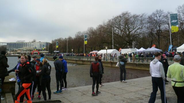 Kurze Zeit später: Das Nordufer.
