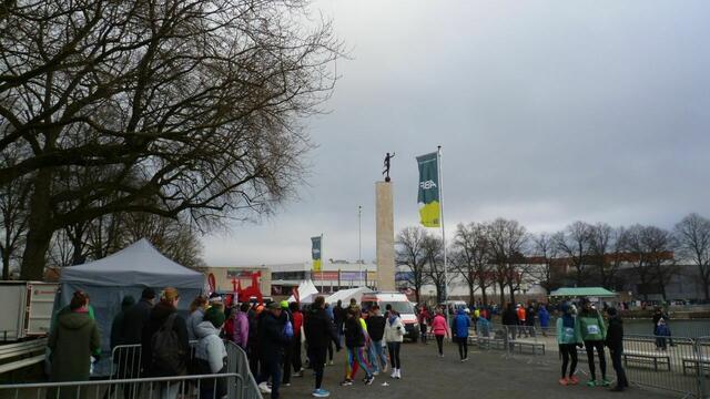 Das Nordufer vom Maschsee etwa eine Stunde vor dem Hauptlauf.
