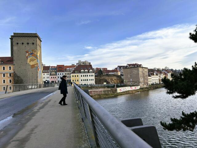 Fußgängerbrücke in den polnischen Teil von Görlitz = Zgorzelec.