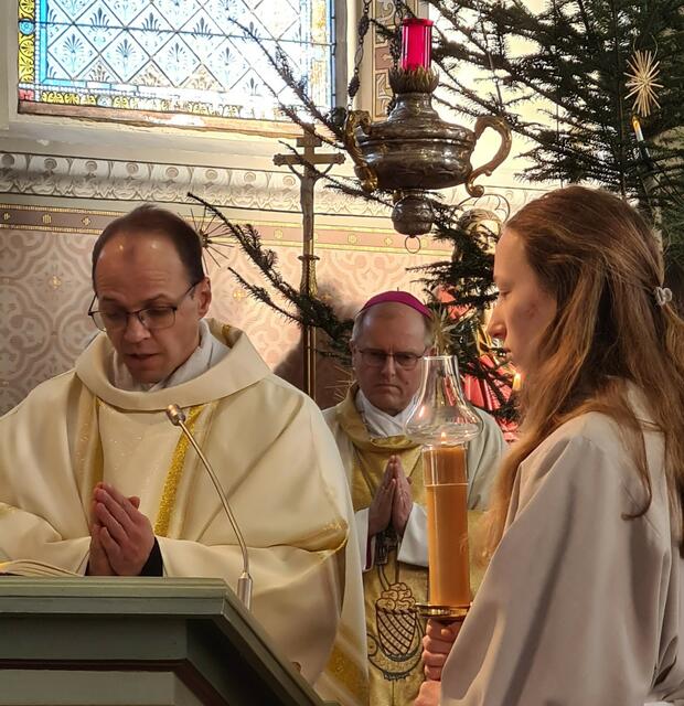 … und verkündet das Hl. Evangelium