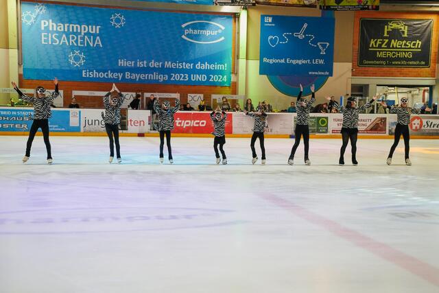 Am Abend steigt bei den Lemuren eine große Party. | Foto: juliamayr-photo.com