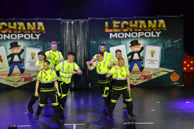 Die Lechana bei ihrer Show "Monopoly".