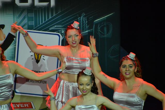 Die Lechana bei ihrer Show "Monopoly".