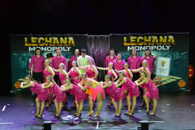 Die Lechana bei ihrer Show "Monopoly".