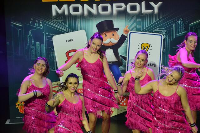 Die Lechana bei ihrer Show "Monopoly".
