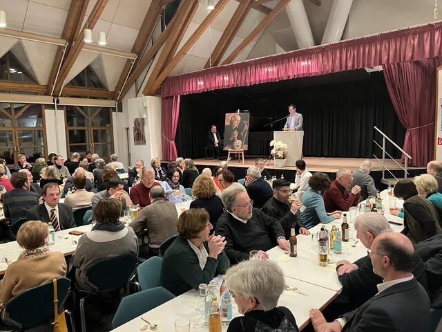 Nach der Fesrmesse ging das Pallotti-Fest mit dem Dankabend für die ehrenamtlich Engagiertennund die Freunde der Pfarrei weiter.  | Foto: Steffen Brühl